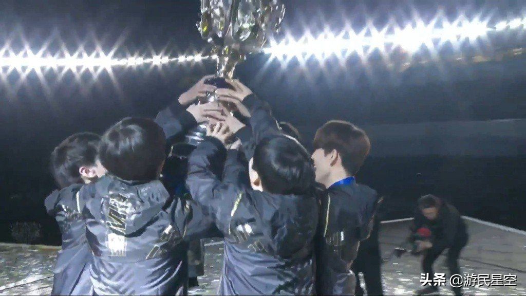 英雄联盟回忆老英雄,英雄联盟的老英雄回忆