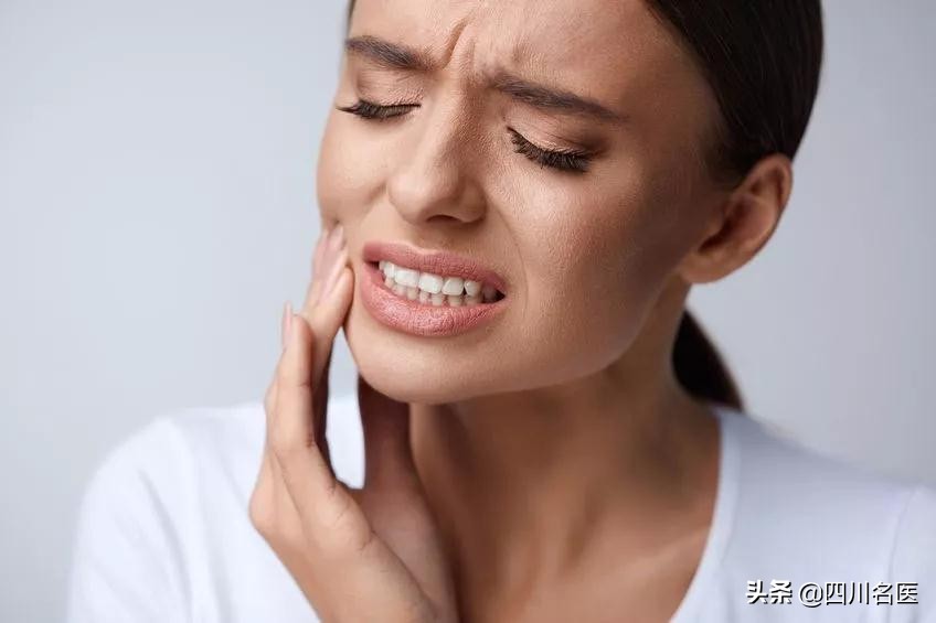 口腔溃疡超过2个月就是口腔癌,口腔溃疡变成唇炎