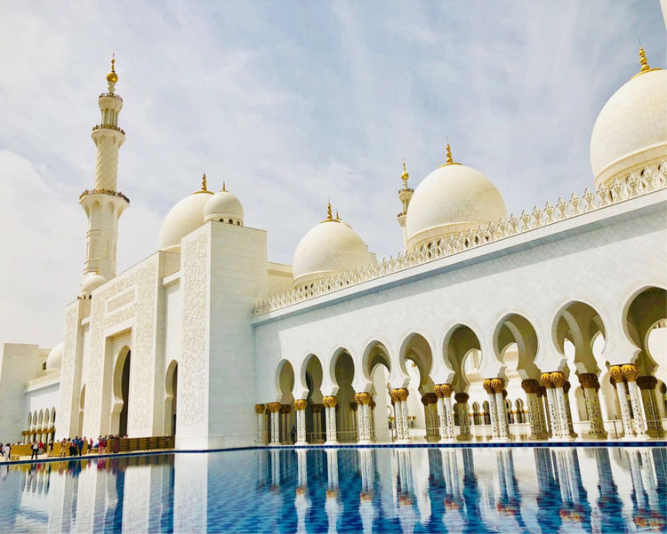 阿联酋是全球最富裕的国家吗,阿联酋最富有的国家