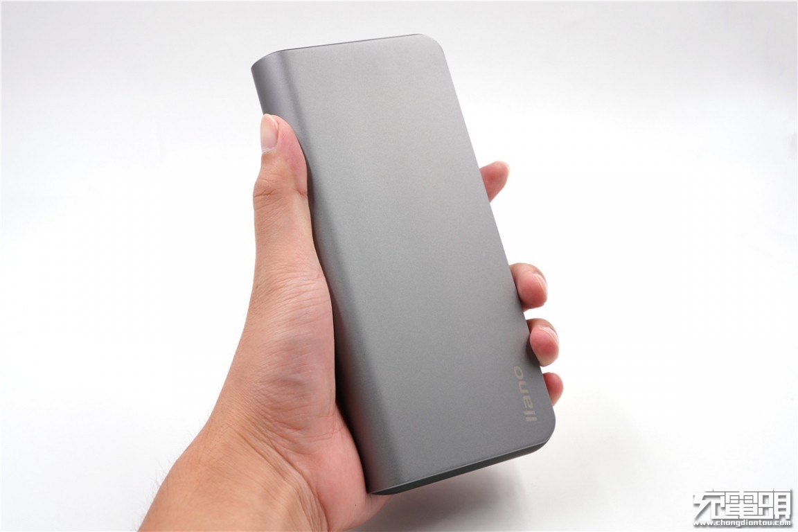 绿巨能充电器快充测评,绿巨能22.5瓦充电器