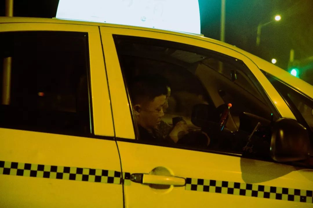 重庆最牛出租车司机带你体验,重庆出租车司机才是最牛导航