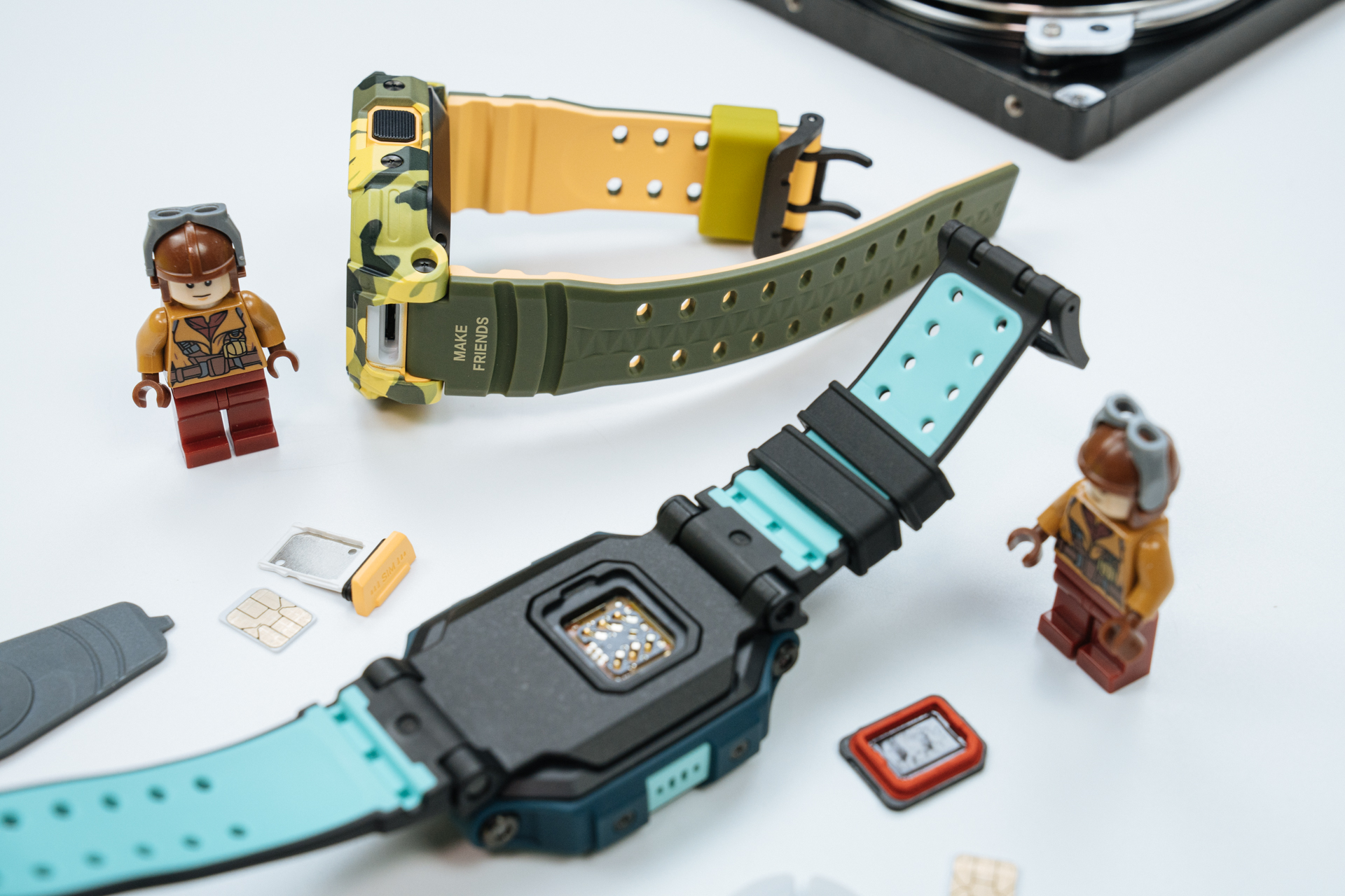 3608xs和小天才q1r手表哪个好,儿童手表360好还是小天才好