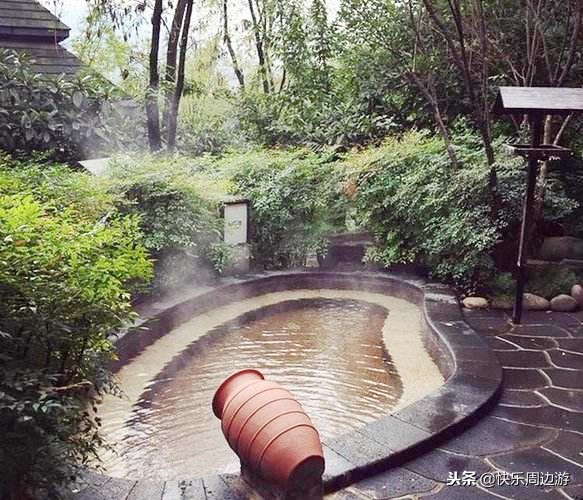 来重庆泡温泉,重庆融汇温泉城童话里