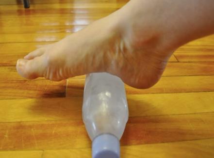 鞋底脚后跟外侧磨损严重怎么回事,鞋外侧磨损是不是和脚踝有关