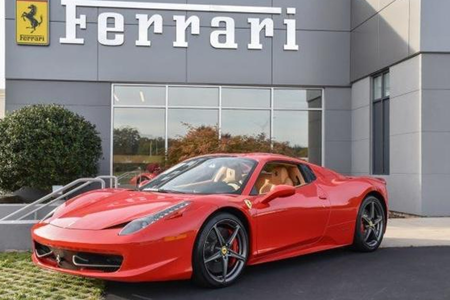 C罗一辆车的售价就超过了1亿元人民币，盘点欧洲杯球星都开什么车