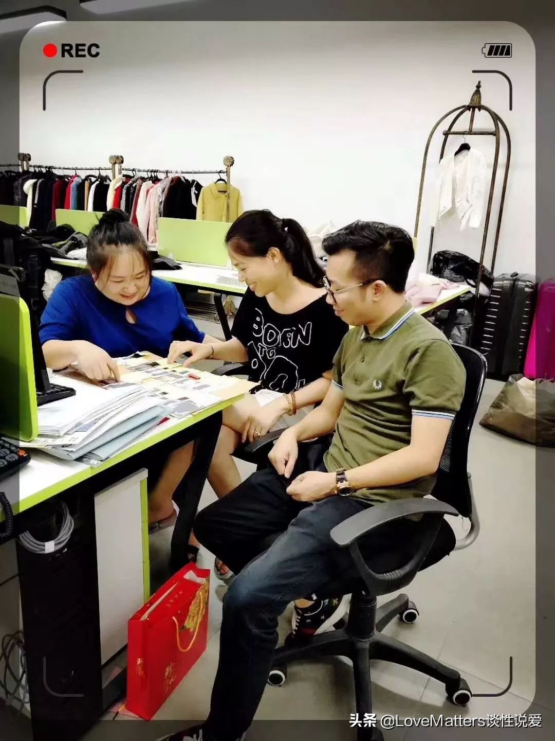 “我宁愿玩儿会儿手机我也不减肥！”：花姐说，做大码模特很快乐