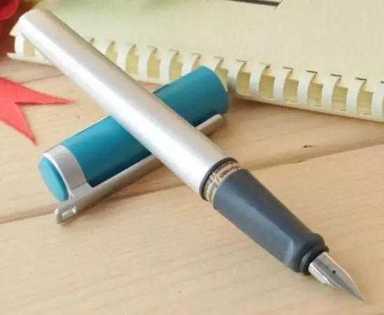 lamy哪种钢笔最好,lamy钢笔哪款最好写