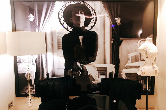 千面巴黎,巴黎时装周叉腰造型