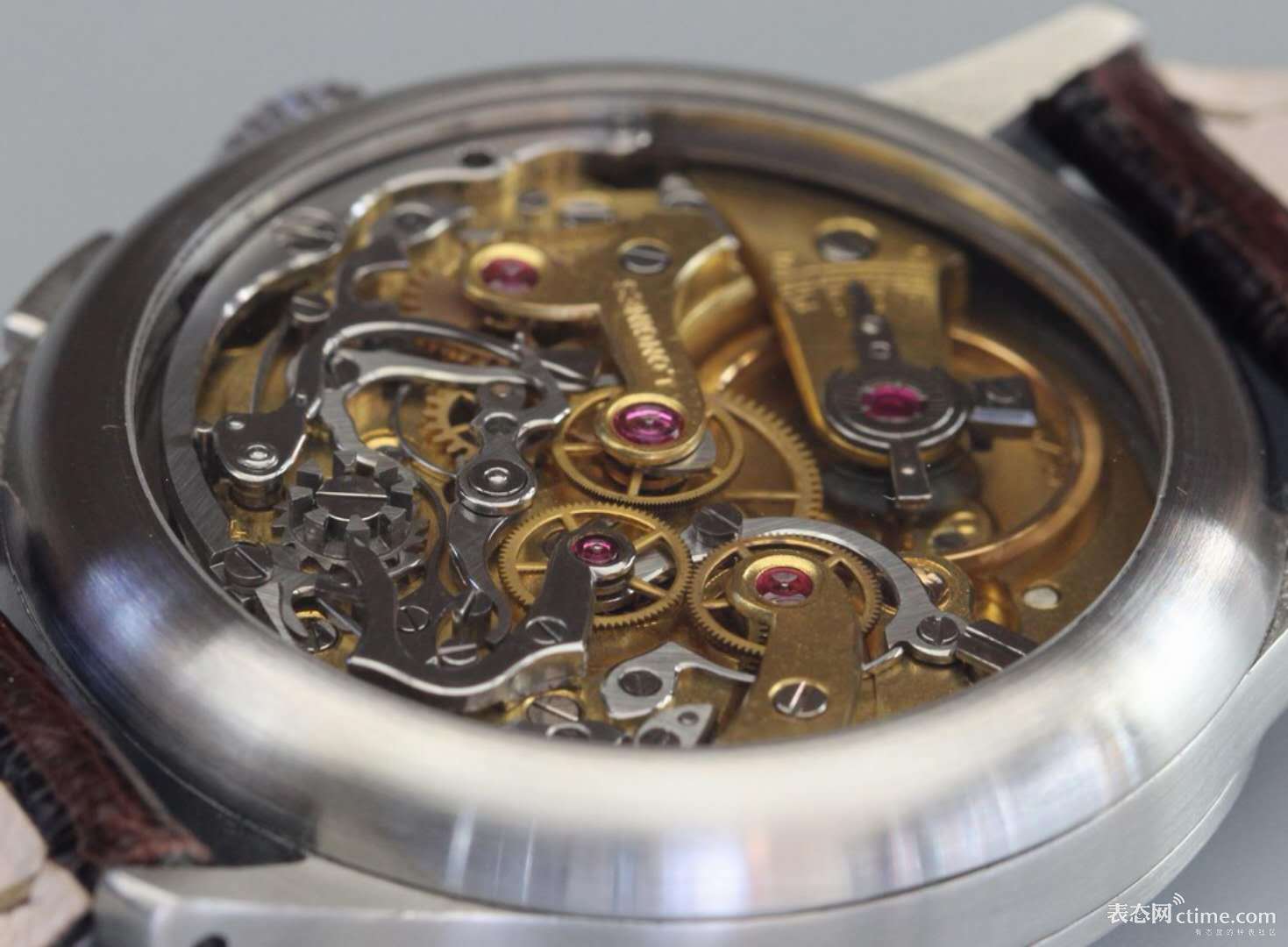 浪琴30l古董手表多少钱,30万的浪琴