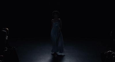 非洲黑人超模，曾被性侵、割礼、逼婚，却活出璀璨人生