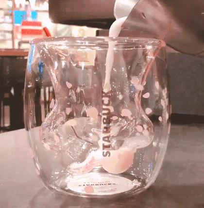 猪猪女孩有多蠢，猫爪杯就有多火