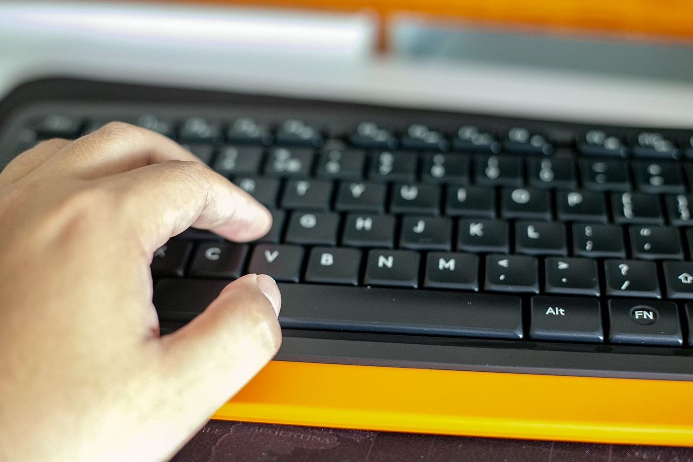 双飞燕f1010有线键鼠怎么样,双飞燕fg2000无线键鼠套装