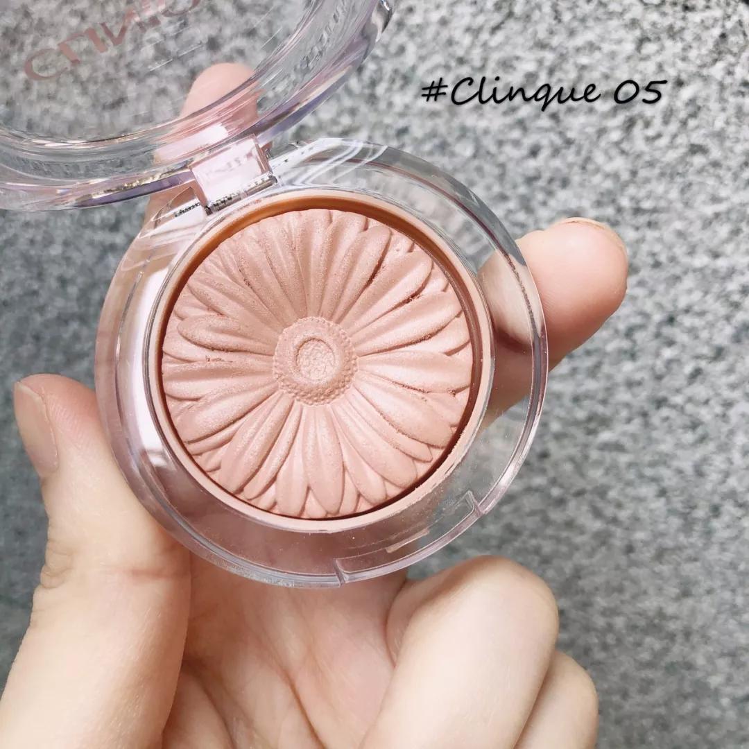 平价腮红收敛色和膨胀色的推荐,低饱和裸杏色腮红推荐