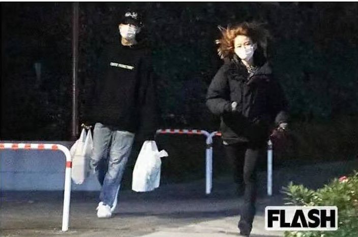 明星小鲜肉恋情,日本明星恋情曝光照片