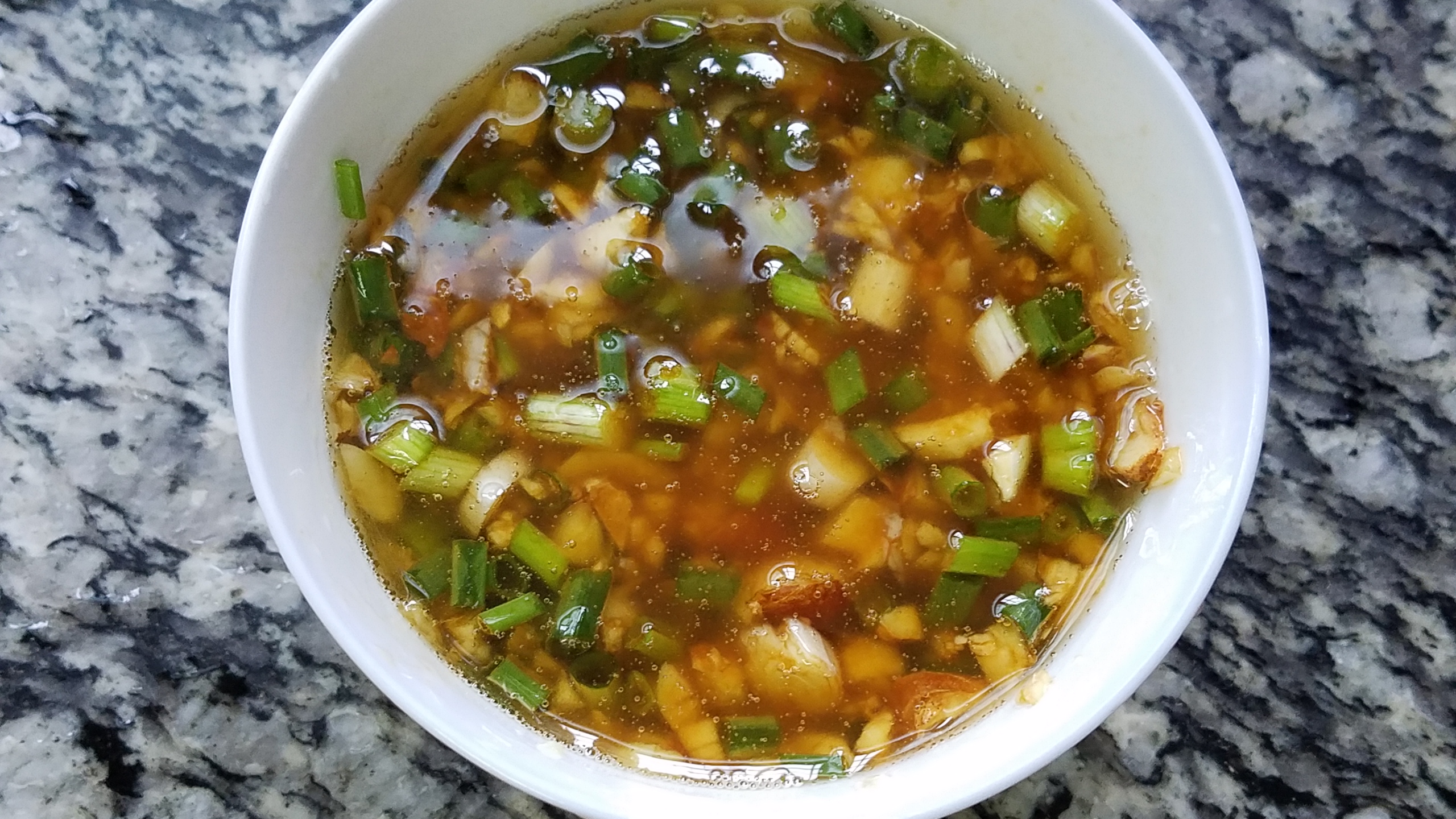 鸭肉别直接炖，教你一个广东做法，营养美味又好吃，味道很棒