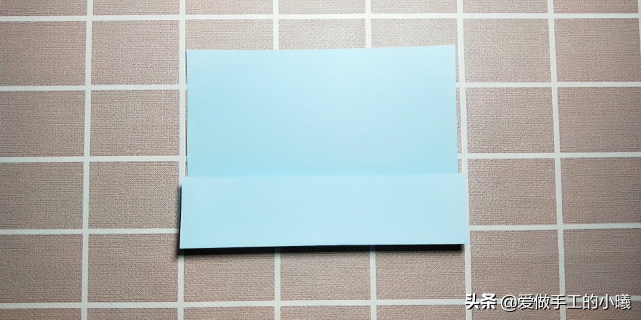 儿童折纸简单手工幼儿园蝴蝶结,蝴蝶结手工折纸超简单正方形纸