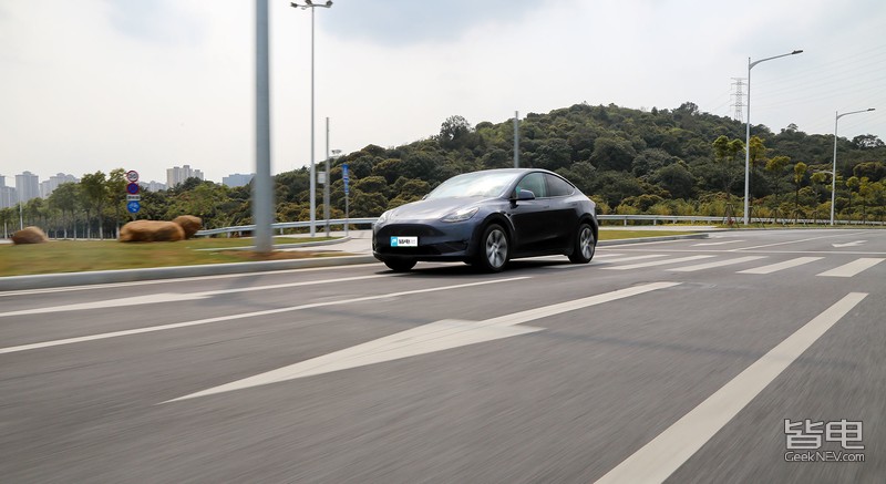 特斯拉modely2021款和2022款区别,20万公里的特斯拉modely怎么样