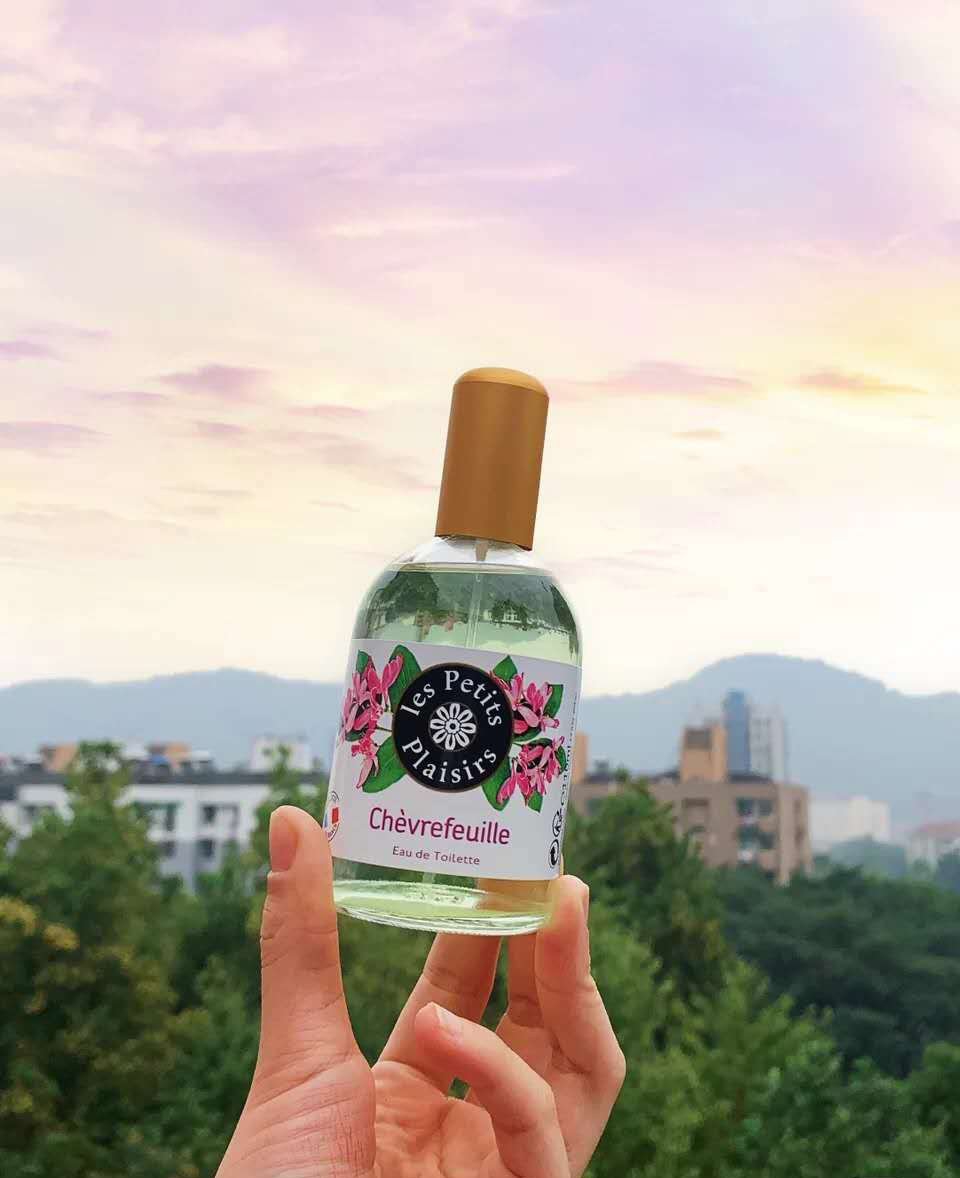 100元香水推荐适合13岁,30到49之间的香水推荐