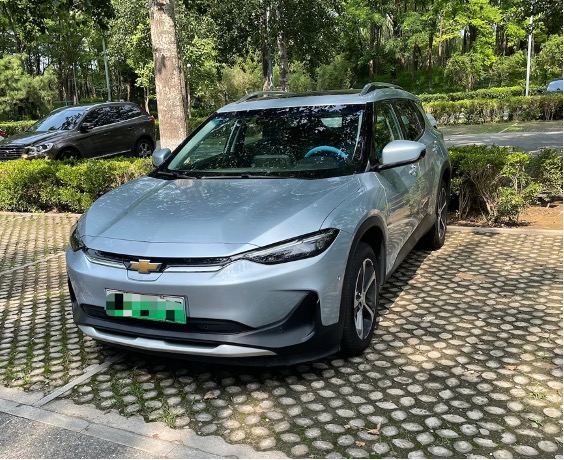 小白女司机与畅巡的完美邂逅。