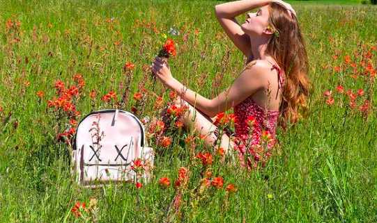 什么牌子的双肩包结实好看又实惠,推荐几款值得买的双肩包