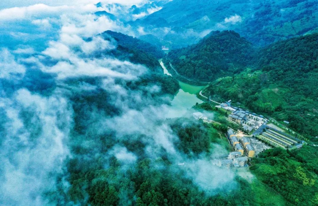 澶х鏃呮父鏅偣澶у叏鎺ㄨ崘,鎺㈠澶╁簻鏃呮父鍚嶉晣