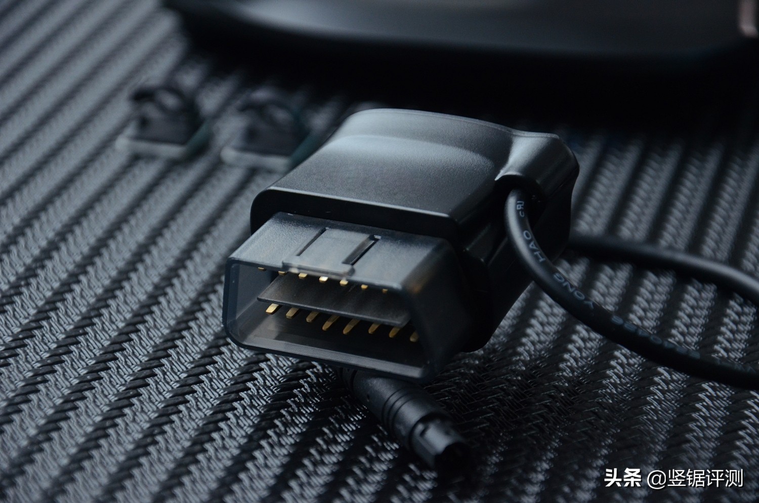 小米车萝卜智能hud开箱,小米有品科技车