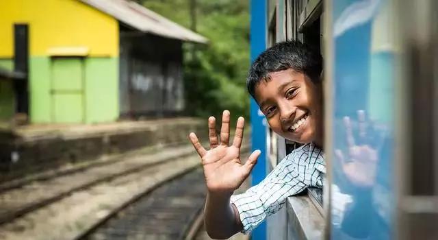 一生必去一次的神奇国度，榴莲白菜价，还有千与千寻里的海上火车