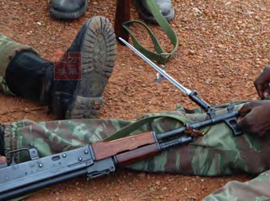 阿富汗战争中m14步枪,ak-47与中国56式冲锋枪