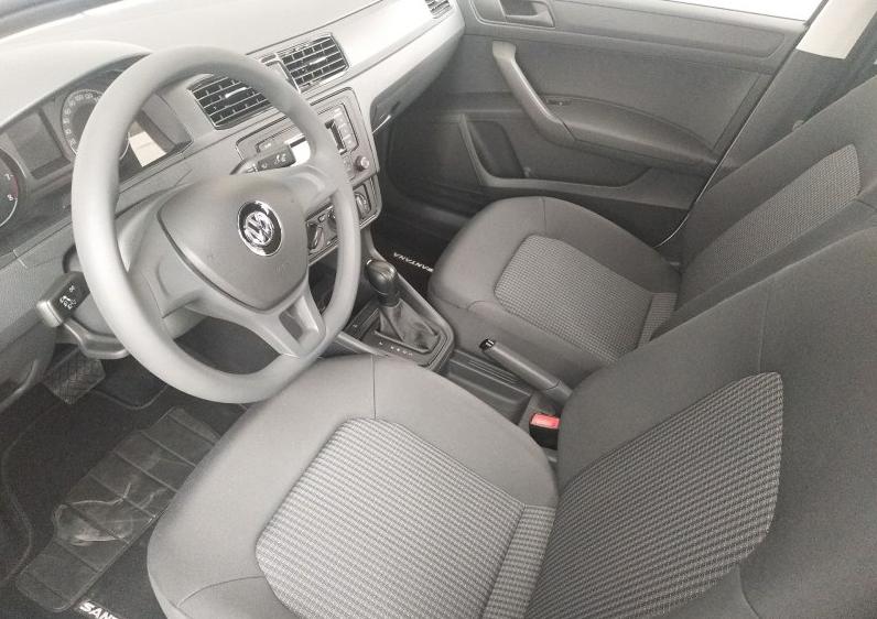 新款桑塔纳低配国六手动,手动低配桑塔纳6万8落地贵吗