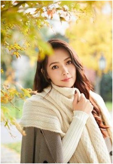 来看看18位当红女艺人妆前妆后差别，真实素颜状态，颠覆您的三观