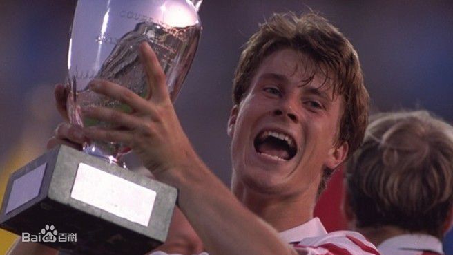 1999年曼联欧冠决赛面对的困难,世界足坛十大逆转奇迹