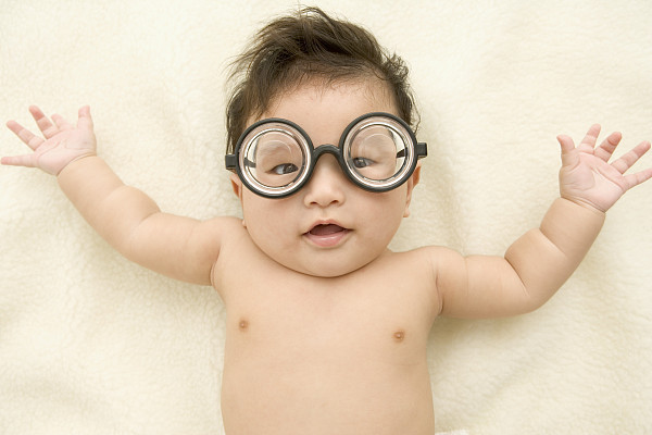 青少年近视1000多度怎么治理,成年近视眼超过1000度怎么办