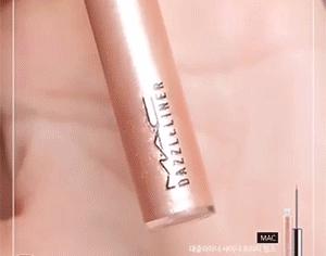 为什么挑不好眼影的女人，也挑不好男人？