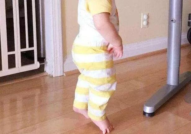 新生儿怕冷还是怕热,新生儿怕热还是怕冷室温多少正常