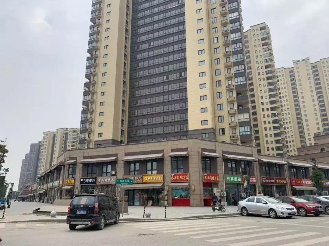 7万多人抢1千套房是成都哪个区,200人抢一套房