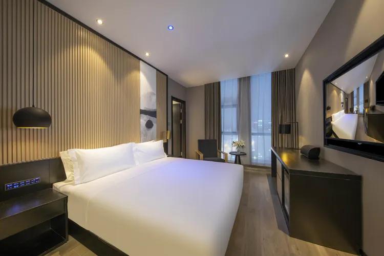 酒店业的创新之举—老徐直播:又见烟花三月,入梦桔子奥邦酒店