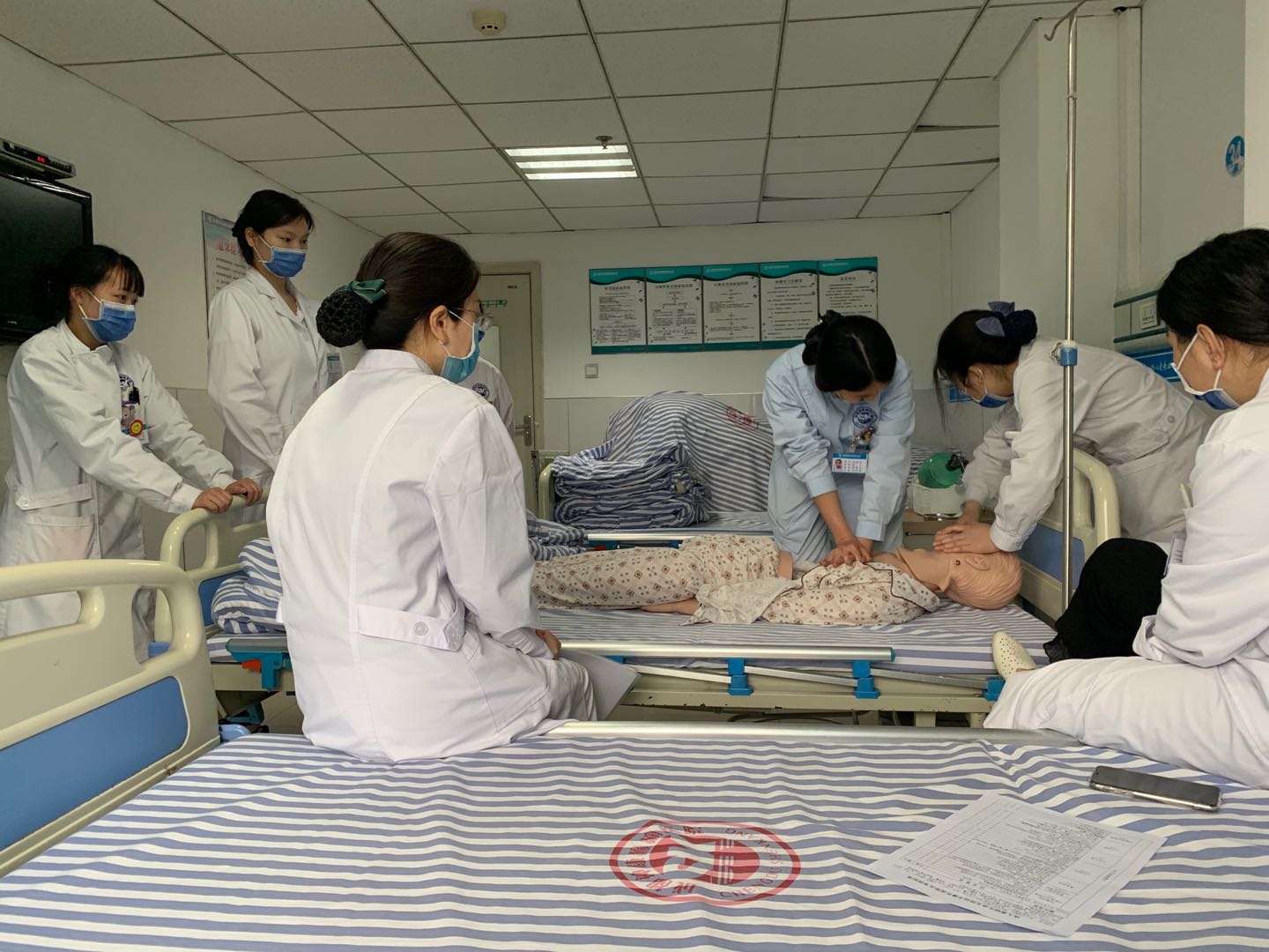 5.12国际护士节,成都神康癫痫医院表彰抗疫优秀医护团队