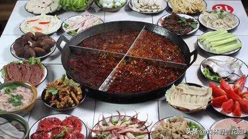 开小火锅店一年能赚多少钱,开一个旋转小火锅店成本