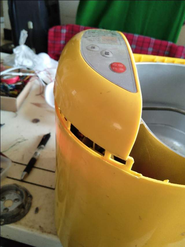 ACA多功能面包机的拆卸与维修