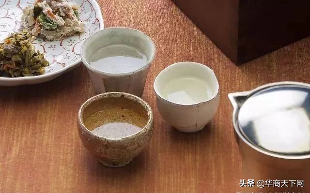 2000元一股的茅台还值得买吗,700元一瓶的茅台能买吗