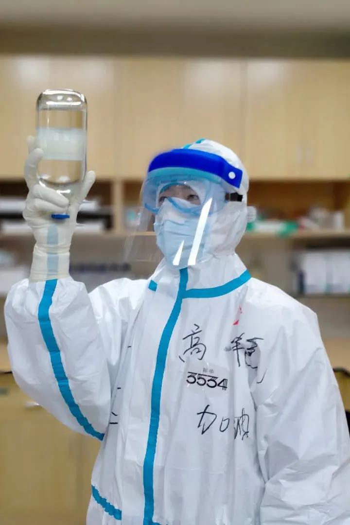 致敬2020每一个逆行的背影,回顾2019年消防员最美逆行背影