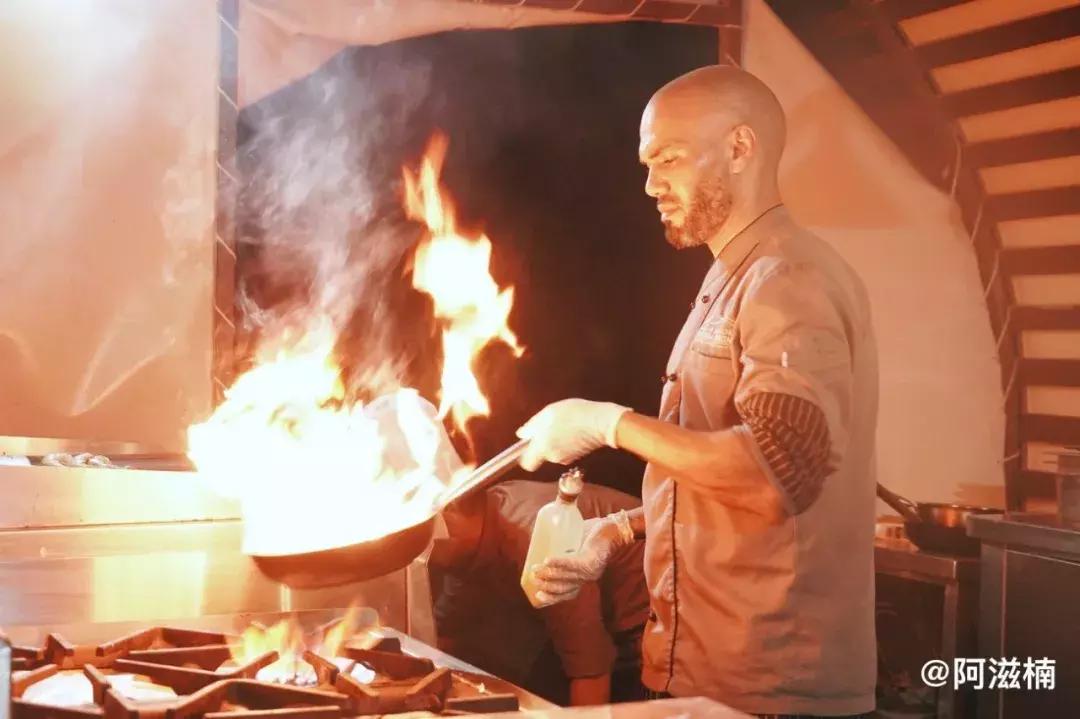 沙漠里的奇迹城,沙漠中的奇迹之城