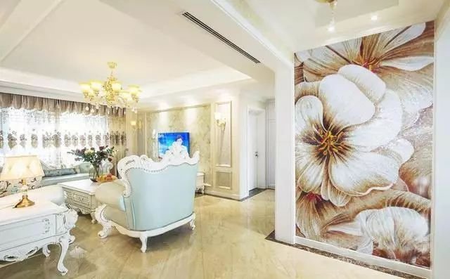 138平简欧风三居，现代式的优雅，进门后的时尚浪漫感