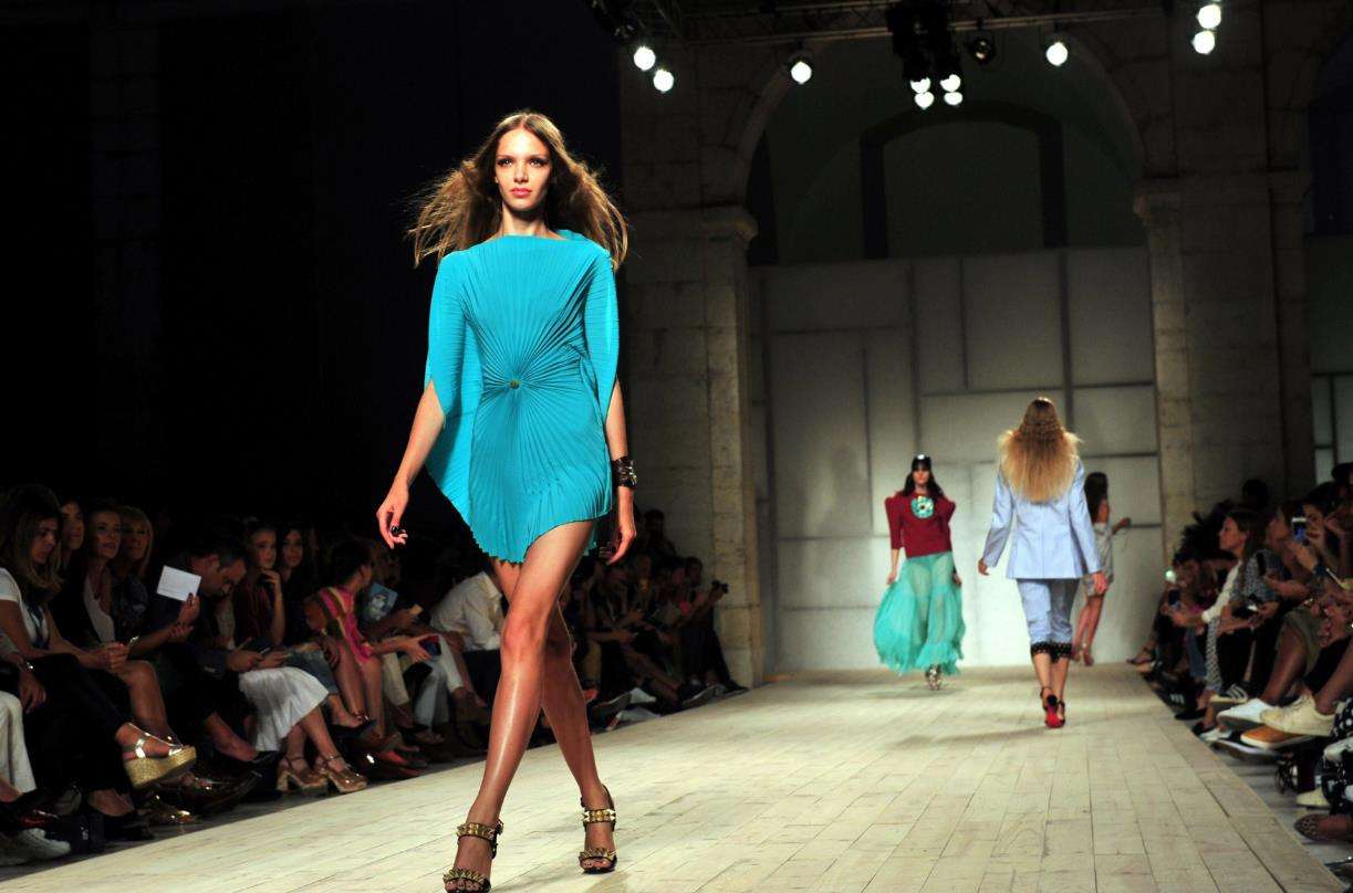 个子矮把握孩子增高黄金期,孩子长高是看小腿吗