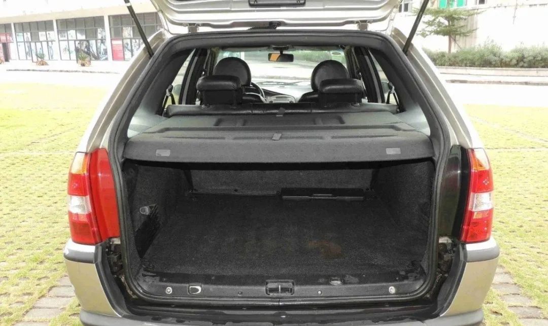 坦克300全新版本抢购,赛博坦克300回头率