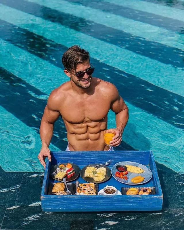 西班牙健身界新星,西班牙健美肌肉帅哥