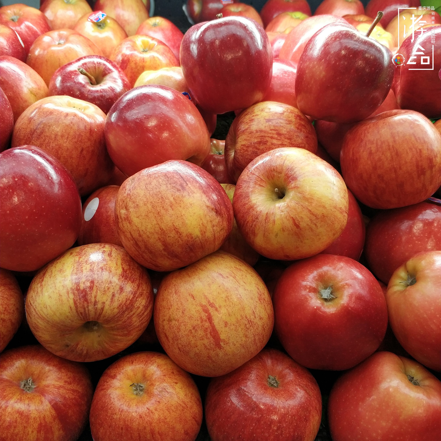 00鍚庢湁骞冲畨澶滃悆鑻规灉鐨勪範淇楀悧,骞冲畨澶滃悆鑻规灉鐨勪範淇楁槸鍝噷鏉ョ殑