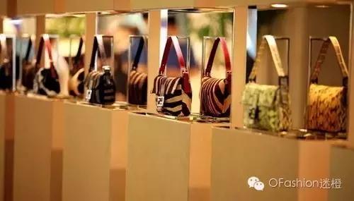 背了很多年的包,背了好几年的包