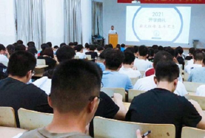 多所高校调整寒假时间小学,多地高校确定寒假时间