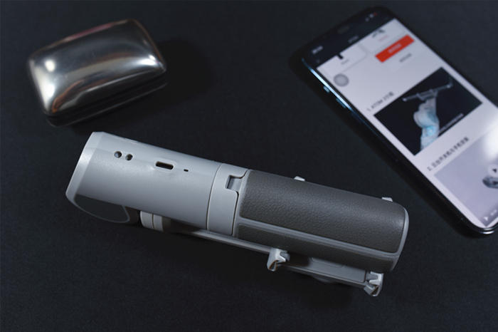 自动开合，三轴一体便携无压力-SNOPPA随拍ATOM2自动折叠手机云台